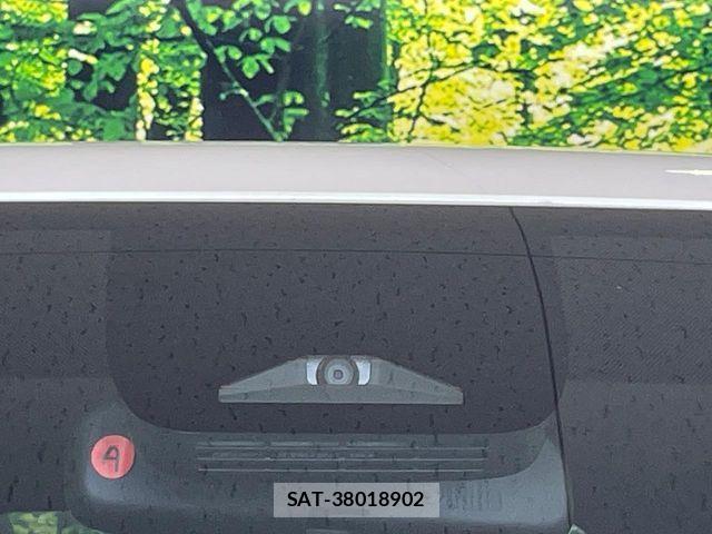 Toyota VOXY HYBRID 2024-03 6717751-5