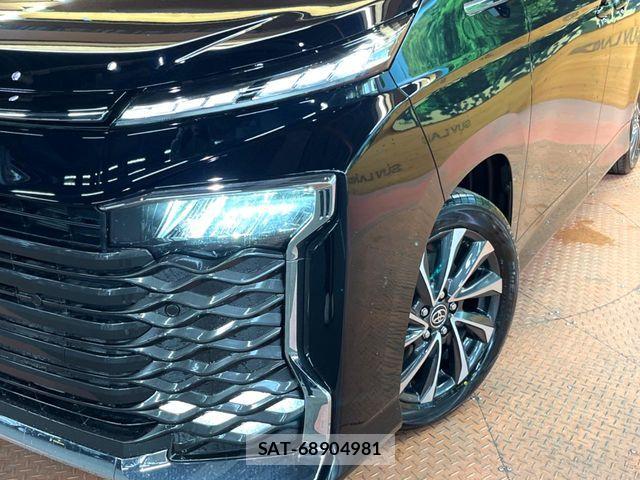 Toyota VOXY HYBRID 2026-03 6717731-13