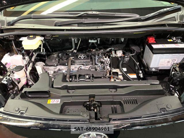 Toyota VOXY HYBRID 2026-03 6717731-17