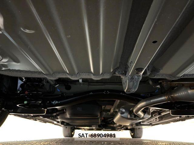Toyota VOXY HYBRID 2026-03 6717731-18