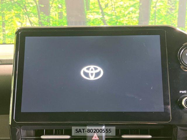 Toyota VOXY HYBRID 2023-12 6717743-2