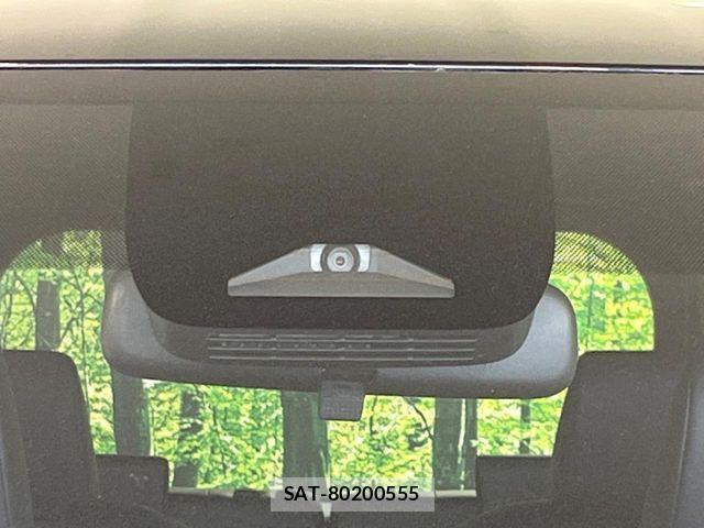 Toyota VOXY HYBRID 2023-12 6717743-5