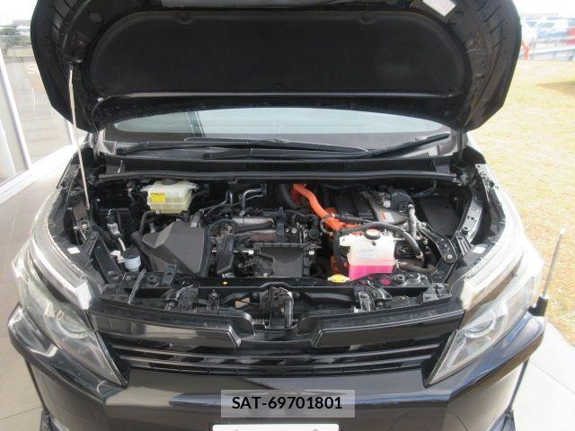 Toyota VOXY HYBRID 2015-02 6717755-27
