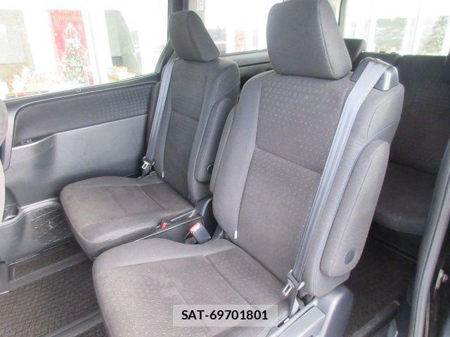 Toyota VOXY HYBRID 2015-02 6717755-6