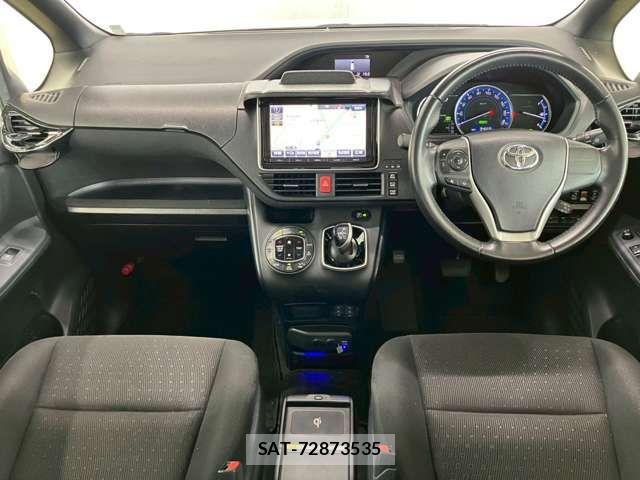 Toyota VOXY HYBRID 2015-10 6717756-13