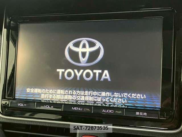 Toyota VOXY HYBRID 2015-10 6717756-3