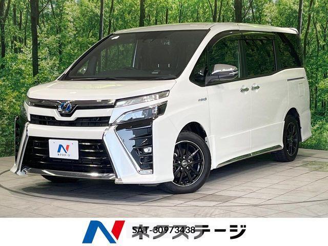 Toyota VOXY HYBRID 2019-08 6717753-0