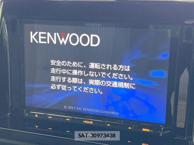 Toyota VOXY HYBRID 2019-08 6717753-3