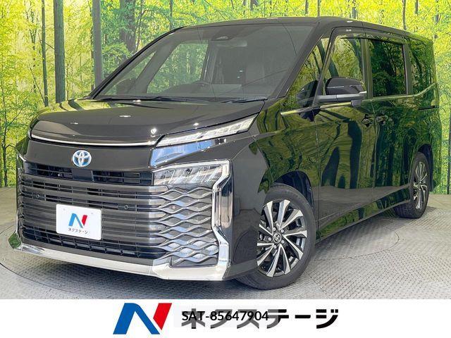Toyota VOXY HYBRID 2023-06 6717748-0