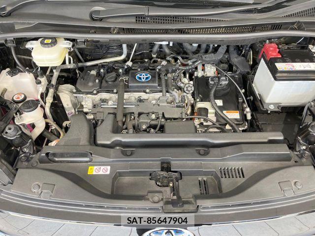 Toyota VOXY HYBRID 2023-06 6717748-17