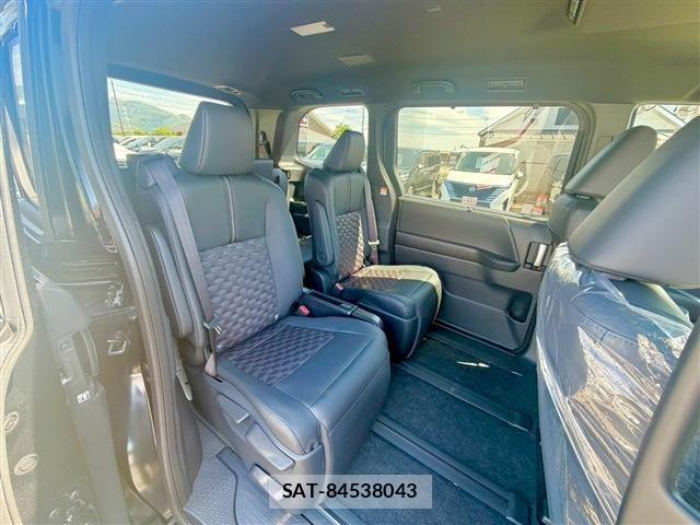 Toyota VOXY HYBRID 2026-02 6753877-21