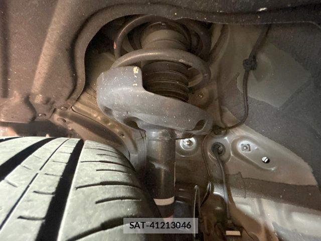 Toyota VOXY HYBRID 2023-08 6753891-19