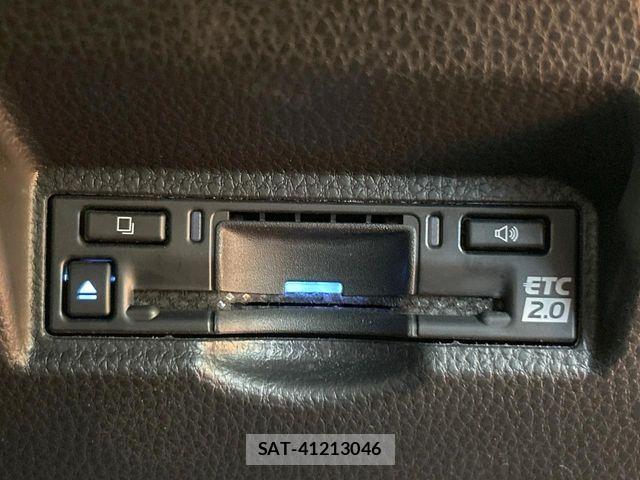 Toyota VOXY HYBRID 2023-08 6753891-6