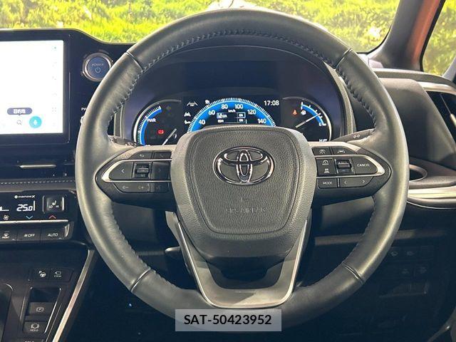 Toyota VOXY HYBRID 2022-03 6753884-11