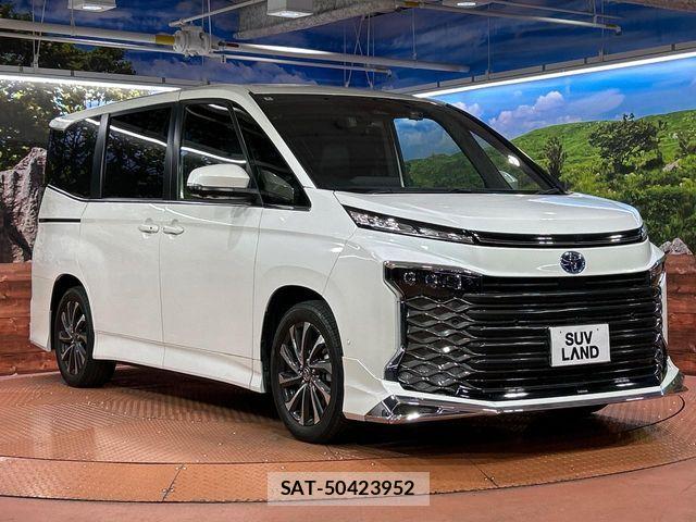 Toyota VOXY HYBRID 2022-03 6753884-16