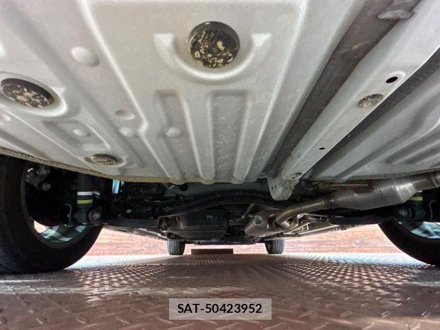 Toyota VOXY HYBRID 2022-03 6753884-18
