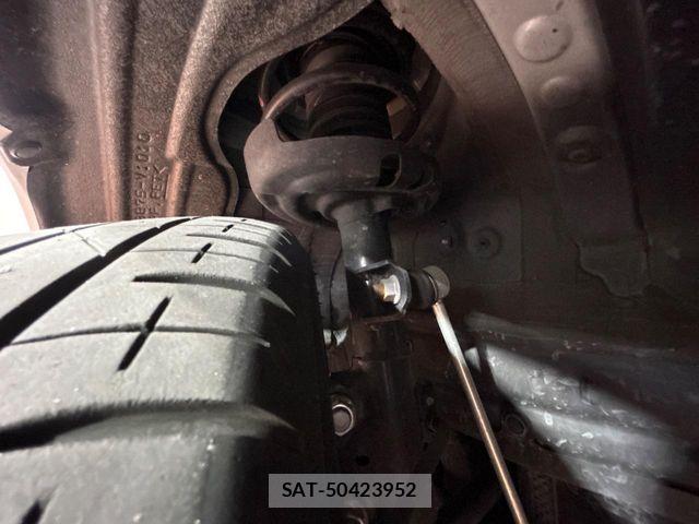 Toyota VOXY HYBRID 2022-03 6753884-19