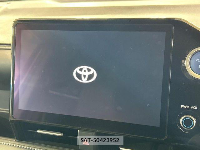 Toyota VOXY HYBRID 2022-03 6753884-4