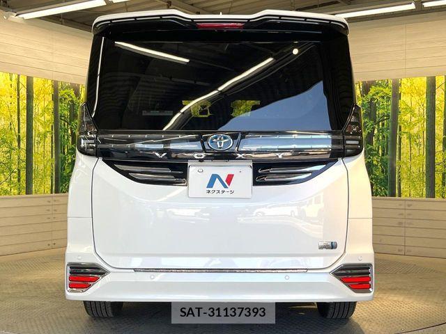 Toyota VOXY HYBRID 2023-10 6753892-15