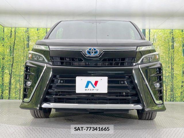Toyota VOXY HYBRID 2021-02 6753895-14