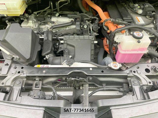 Toyota VOXY HYBRID 2021-02 6753895-18