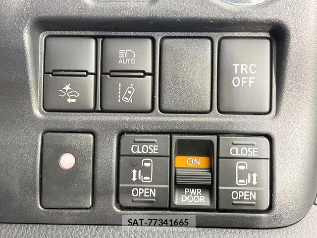 Toyota VOXY HYBRID 2021-02 6753895-4