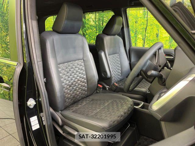 Toyota VOXY HYBRID 2023-07 6791769-7