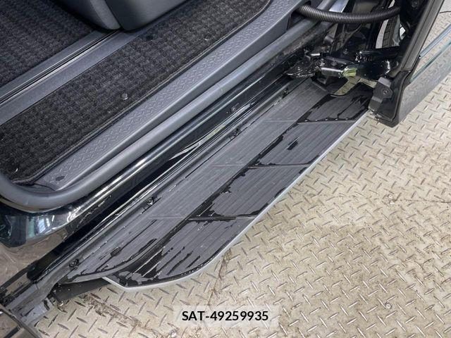 Toyota VOXY HYBRID 2025-06 6791743-8