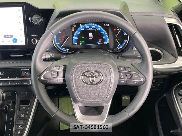 Toyota VOXY HYBRID 2025-04 6791747-12