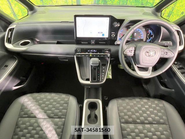 Toyota VOXY HYBRID 2025-04 6791747-2
