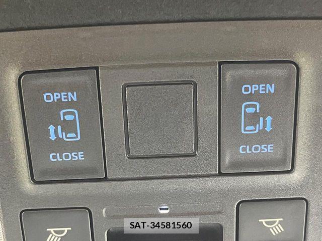 Toyota VOXY HYBRID 2025-04 6791747-6