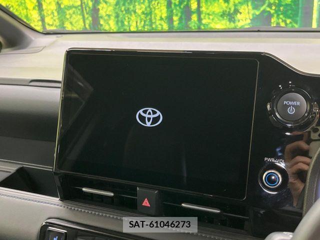 Toyota VOXY HYBRID 2023-10 6791756-2