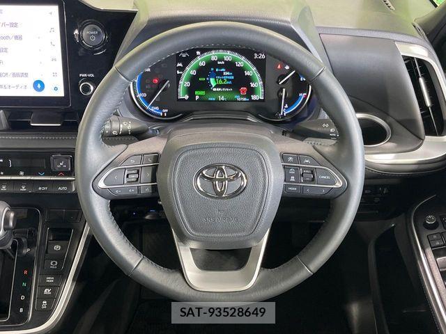 Toyota VOXY HYBRID 2024-12 6791758-11