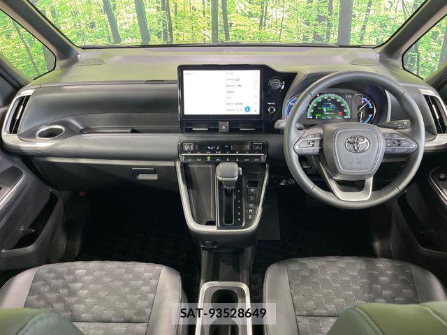 Toyota VOXY HYBRID 2024-12 6791758-1