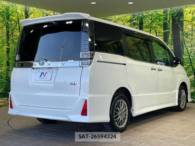 Toyota VOXY HYBRID 2021-04 6791781-17