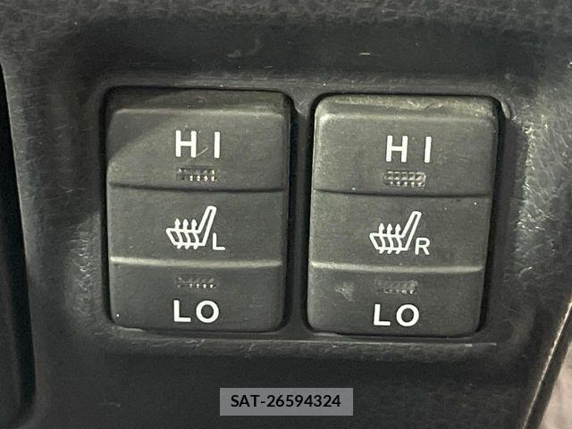 Toyota VOXY HYBRID 2021-04 6791781-6
