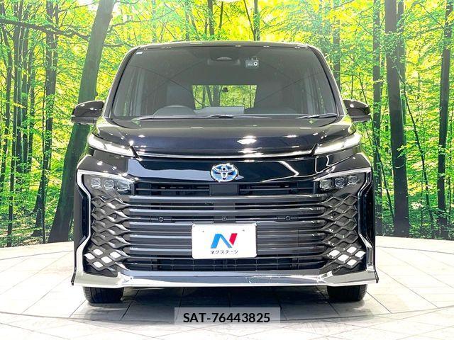 Toyota VOXY HYBRID 2023-10 6791754-14