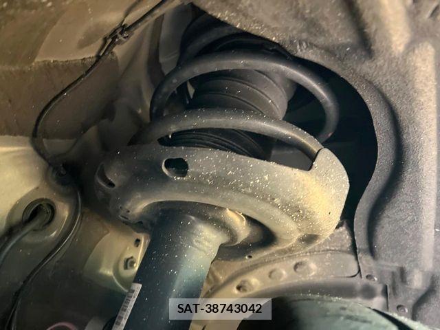 Toyota VOXY HYBRID 2023-01 6791744-19