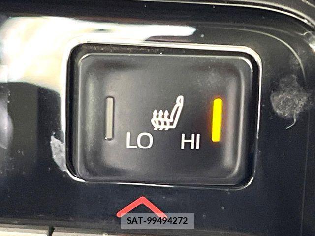 Toyota VOXY HYBRID 2022-11 6791768-6