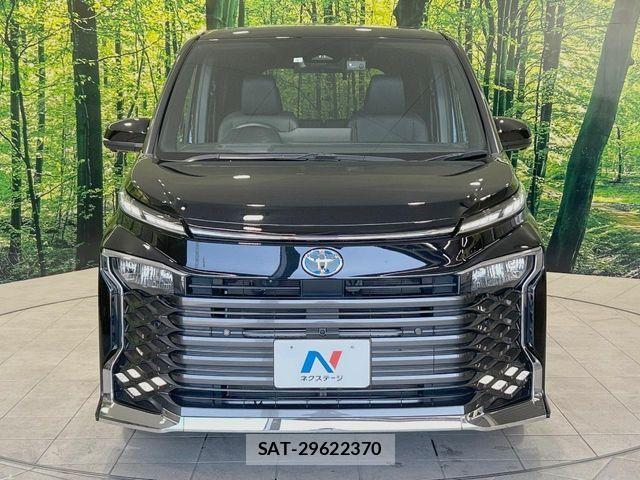 Toyota VOXY HYBRID 2023-04 6791767-14