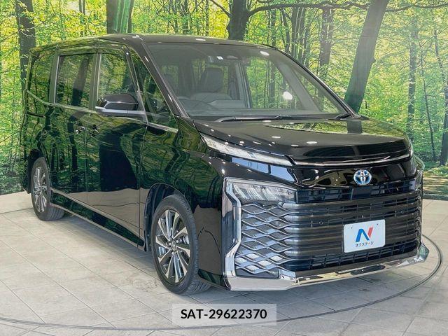 Toyota VOXY HYBRID 2023-04 6791767-16