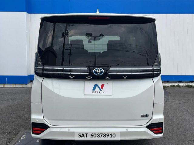 Toyota VOXY HYBRID 2023-12 6791760-16
