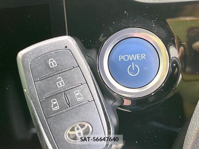 Toyota VOXY HYBRID 2022-08 6791761-6
