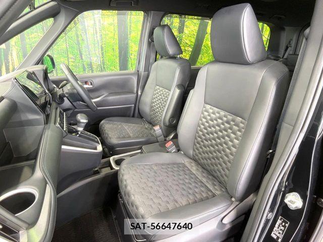 Toyota VOXY HYBRID 2022-08 6791761-7