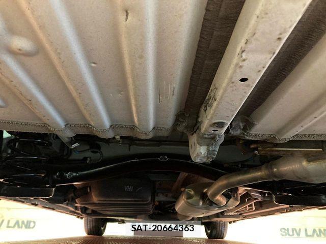 Toyota VOXY HYBRID 2023-04 6791753-18