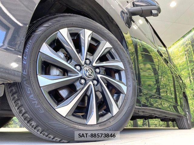 Toyota VOXY HYBRID 2022-03 6791771-13