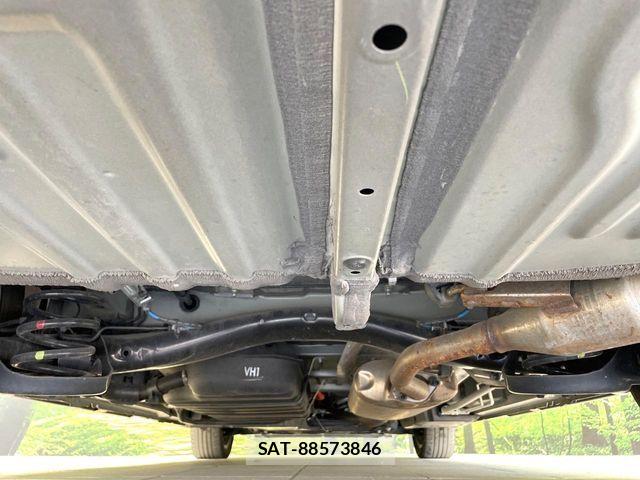 Toyota VOXY HYBRID 2022-03 6791771-19