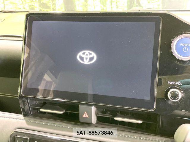 Toyota VOXY HYBRID 2022-03 6791771-3