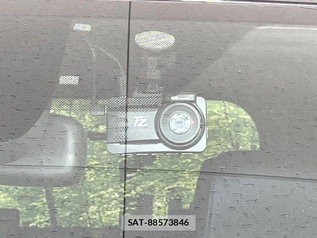 Toyota VOXY HYBRID 2022-03 6791771-6