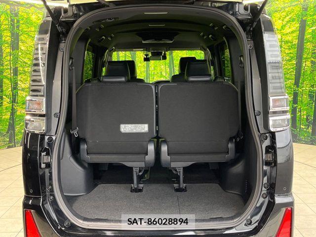 Toyota VOXY HYBRID 2021-02 6791780-10